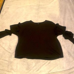 Selling a black 2x blouse  size 20/22